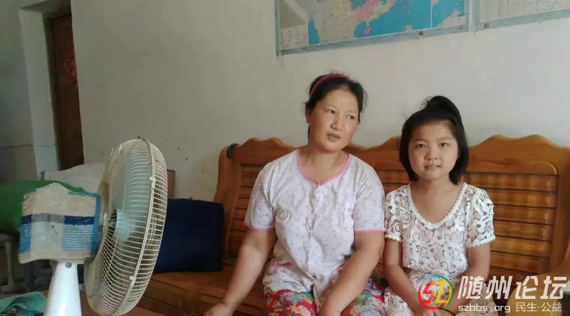 浪河小學(xué)開(kāi)展暑期安全教育和關(guān)愛(ài)留守兒童、情系困難學(xué)生扶貧家訪活動(dòng) (4).jpg.jpg