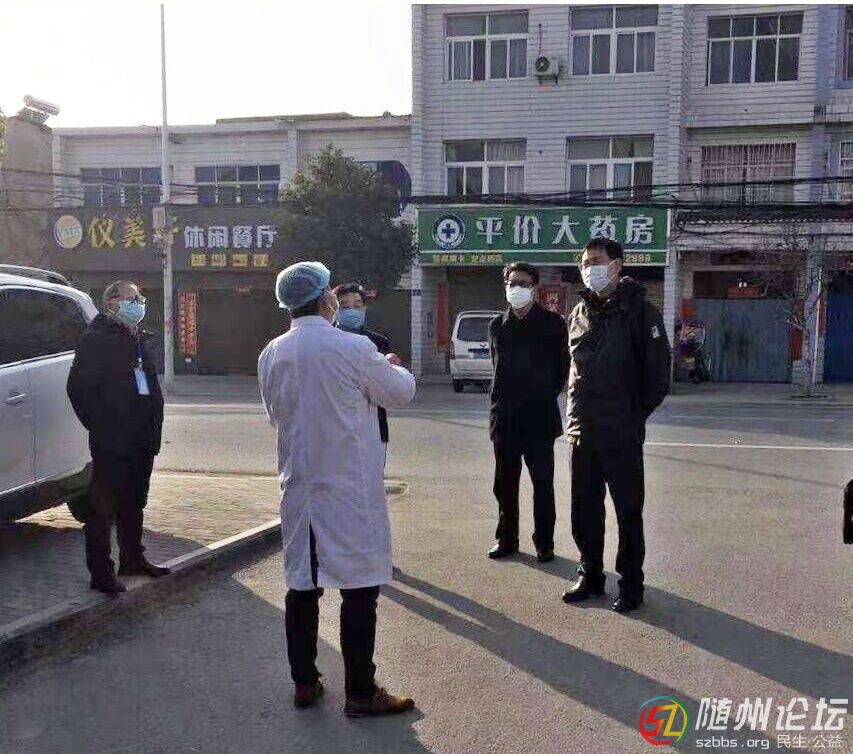 萬店鎮(zhèn)：防疫一線  豪邁逆行  ---萬店鎮(zhèn)中心衛(wèi)生院黨支部書記、院長(zhǎng)錢開坤的抗疫情